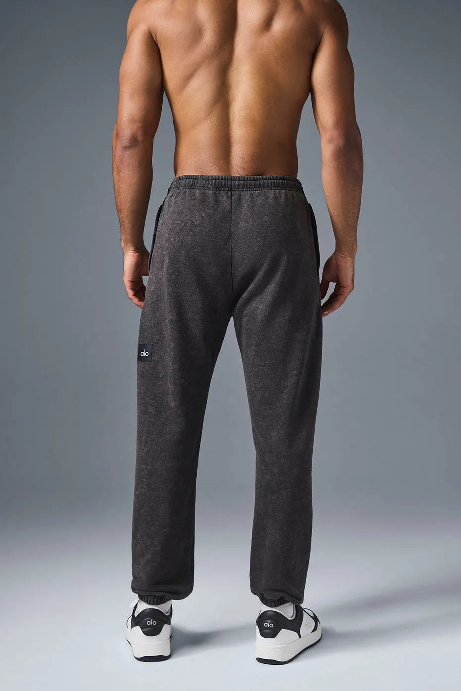 Chill Vintage Wash Sweatpant - Black Wash