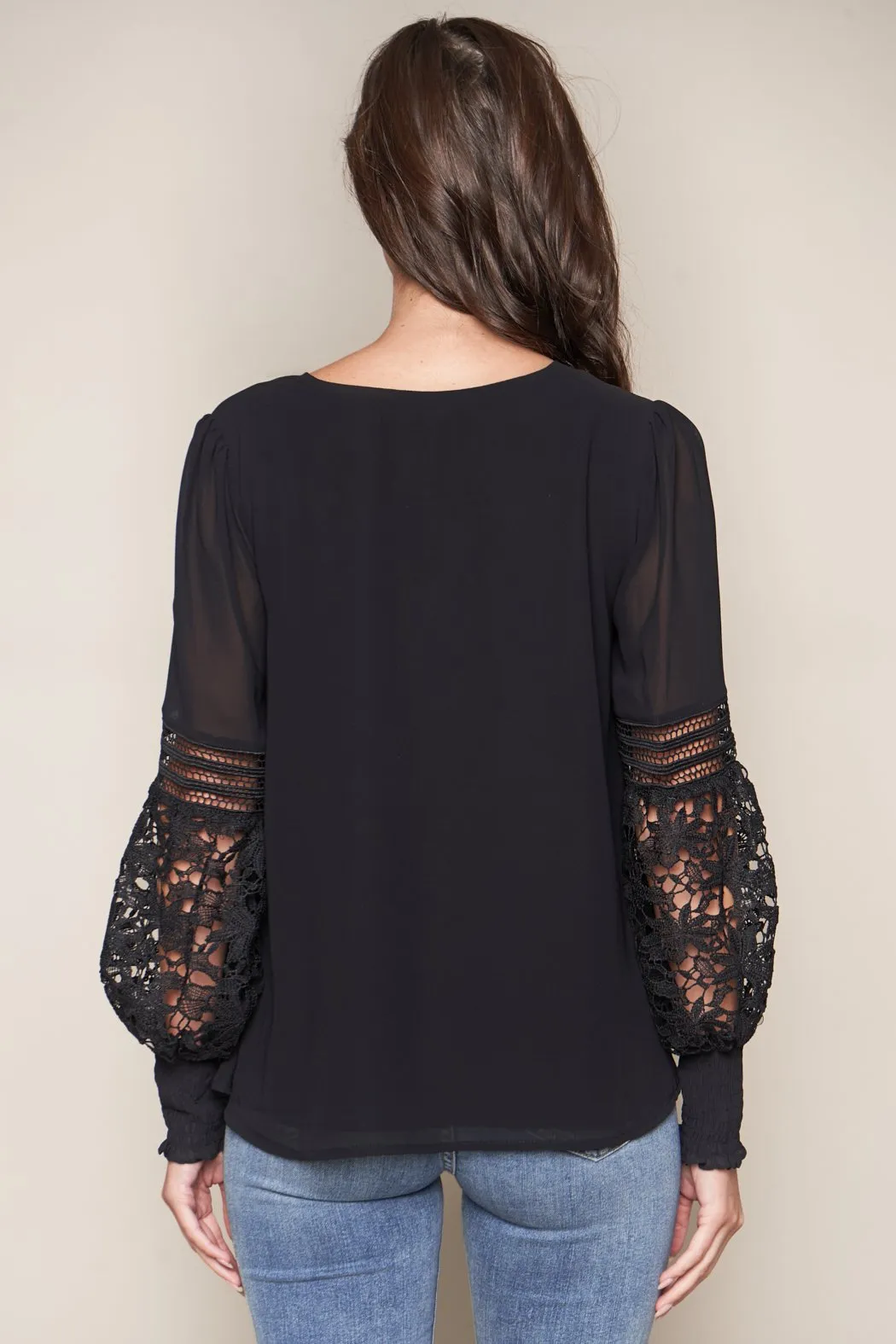 Ciena Lace Sleeve Blouse