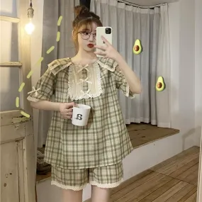 Kawaii Large Lapel Loosed Plaid Pajamas