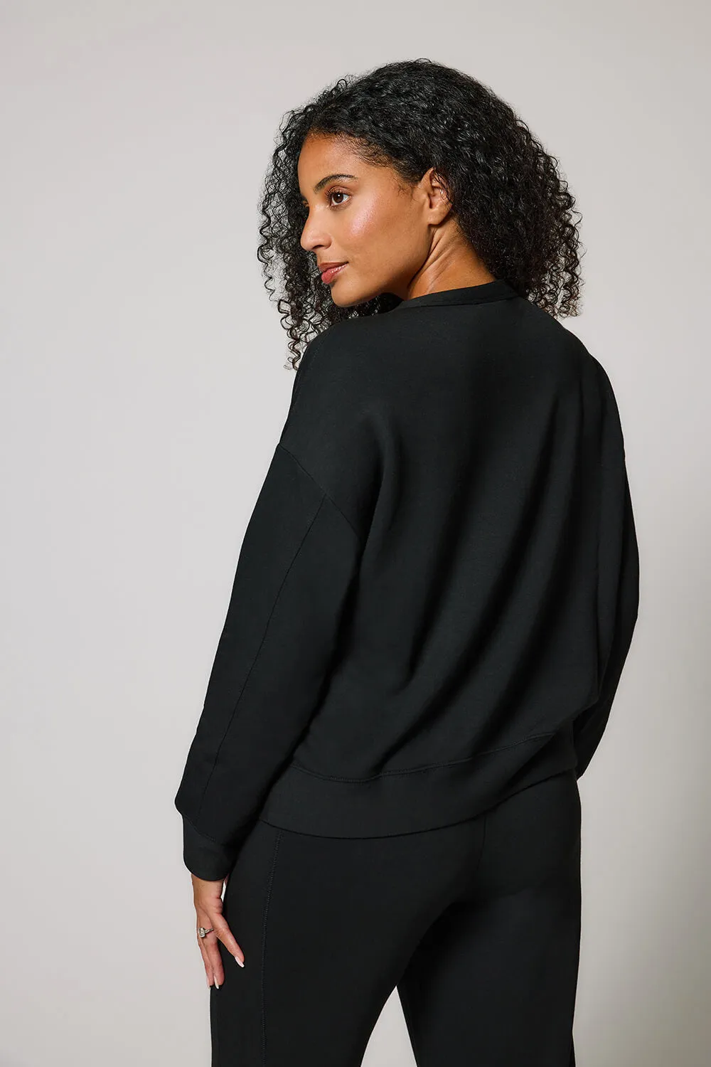 Luxe Lounge Sweatshirt - Black