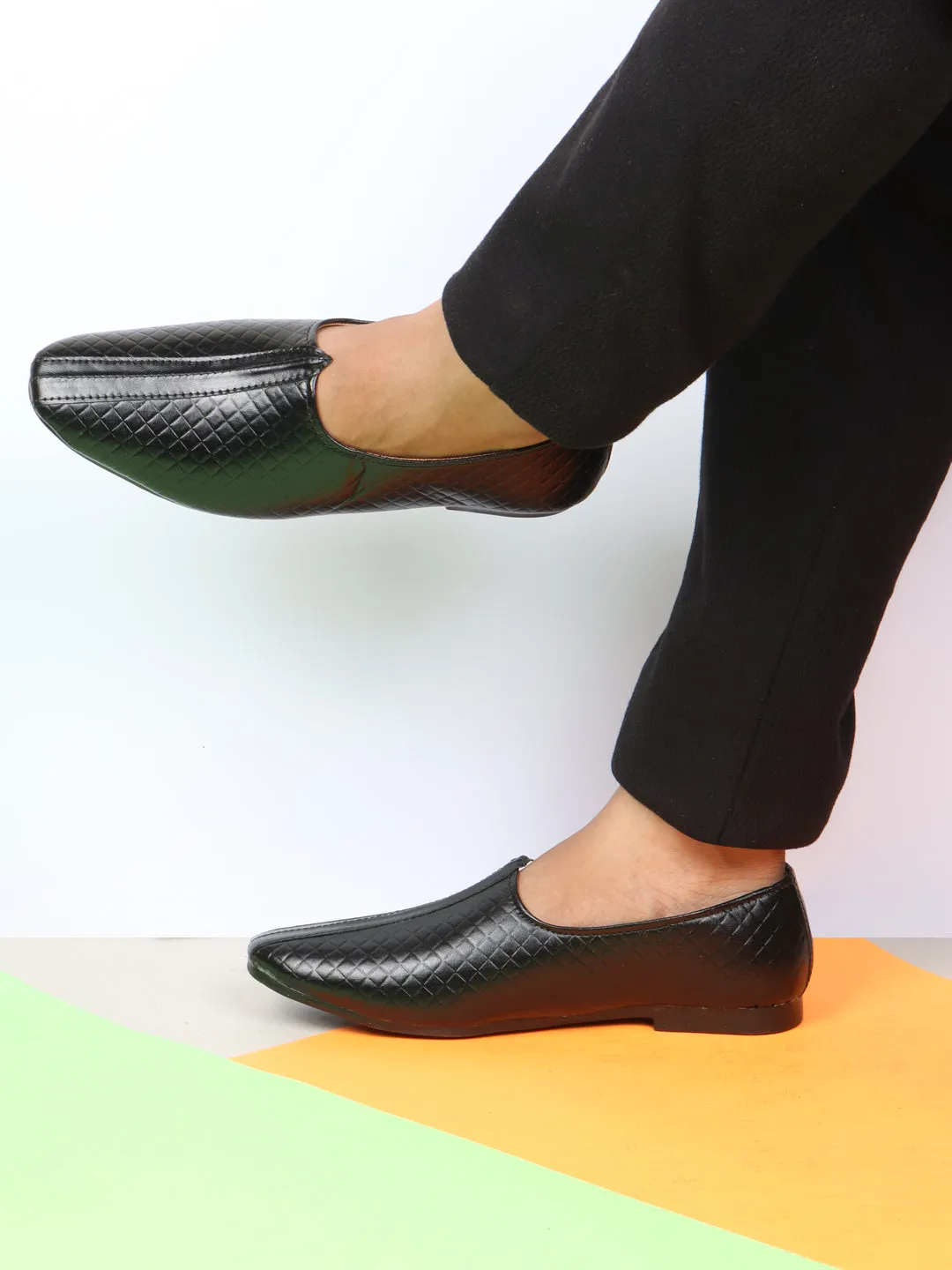 Men Black Ethnic Slip-On Juttis