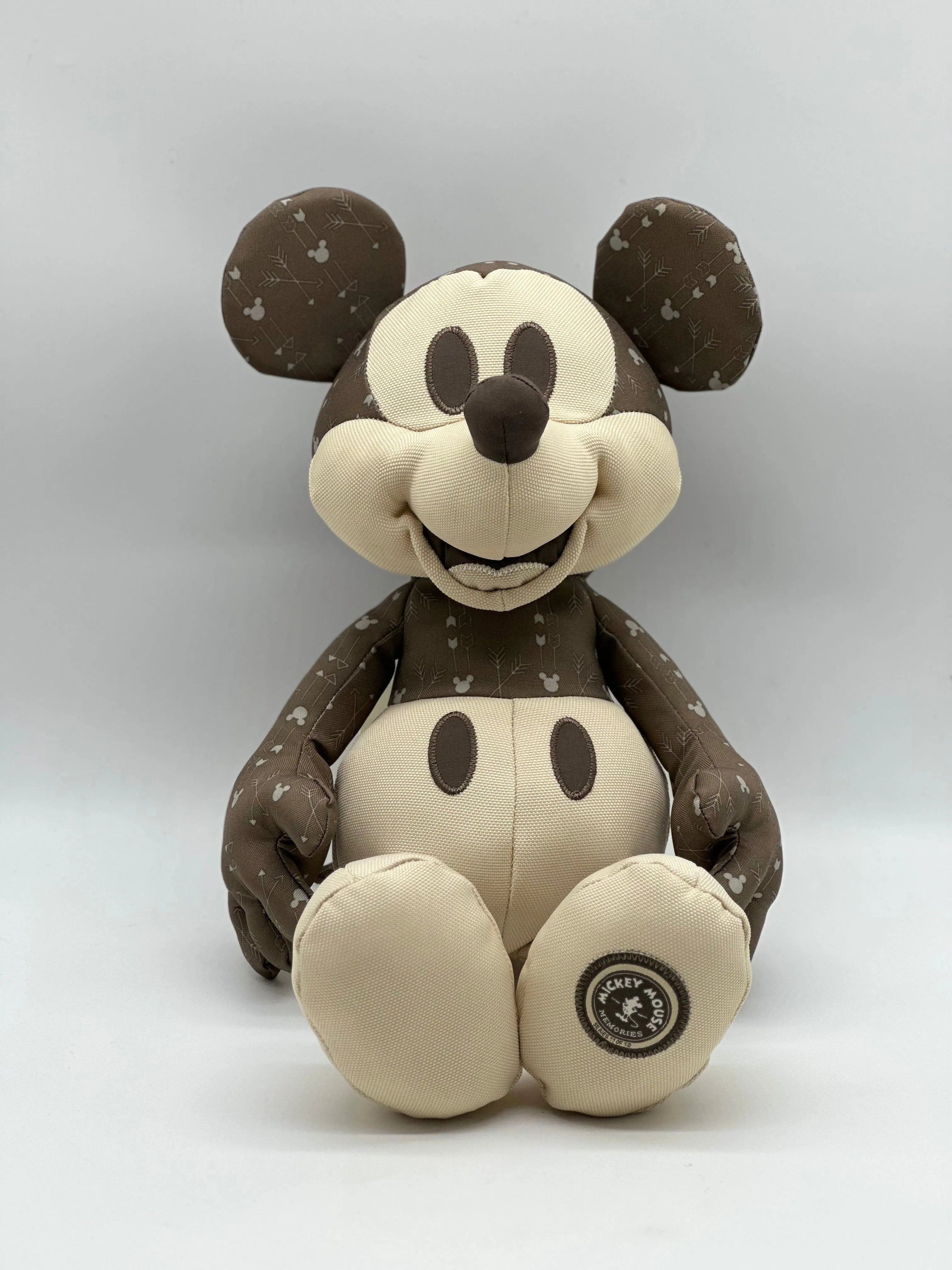 Mickey Mouse Memories Series 11/12 Limited Release Plush Large