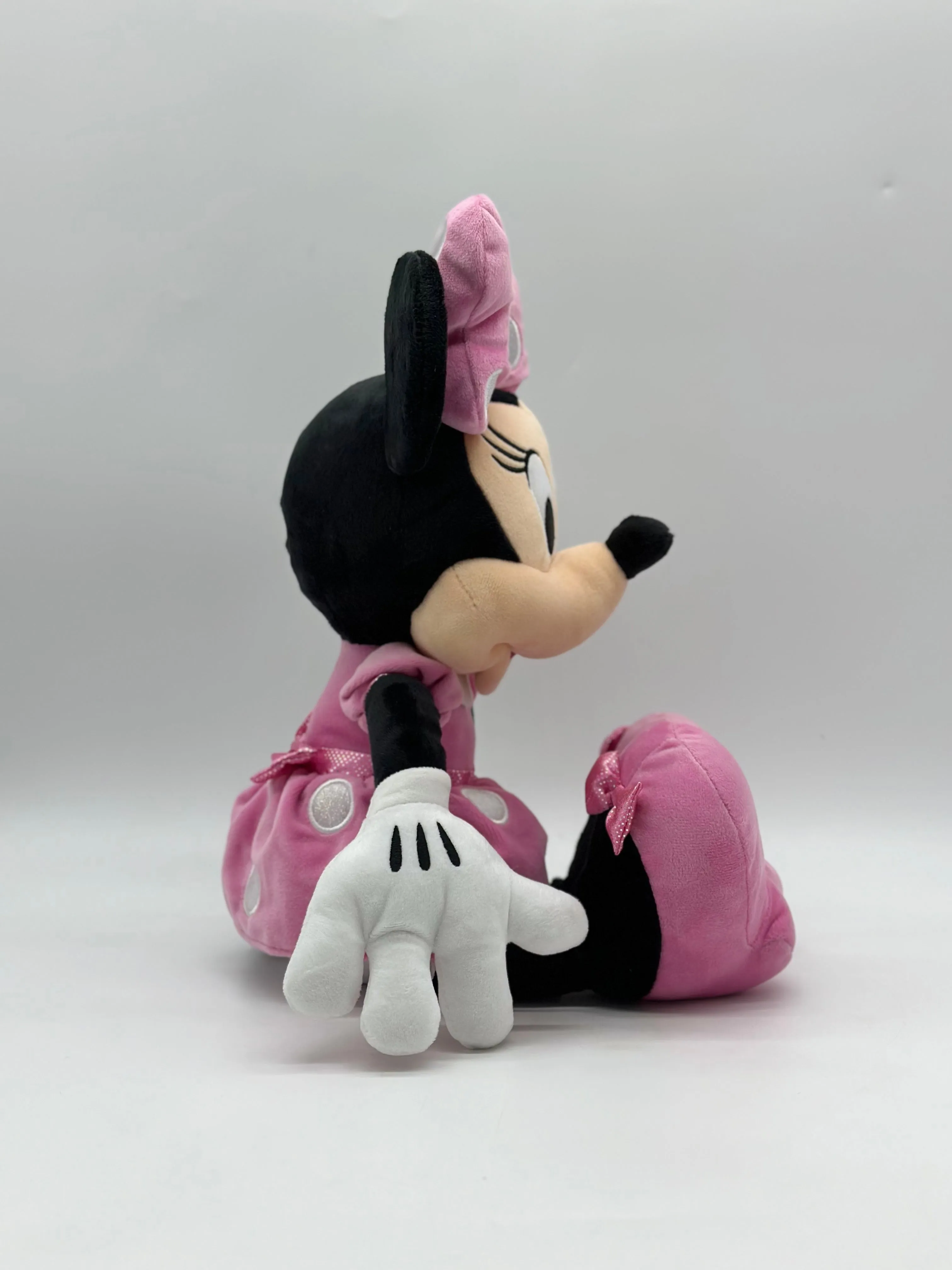 Minnie Mouse Pink Plush Large