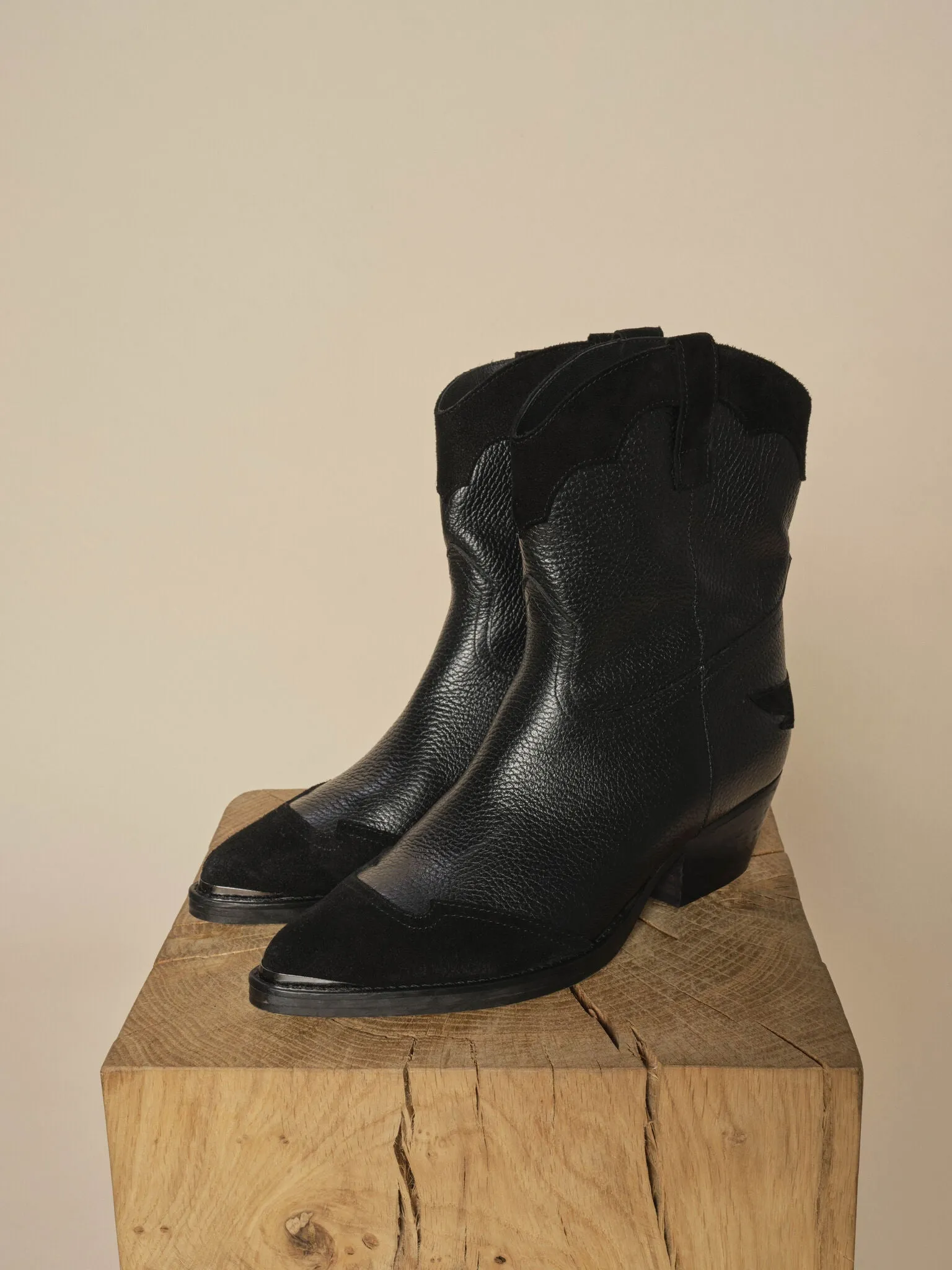 MMDarwin Leather Boot