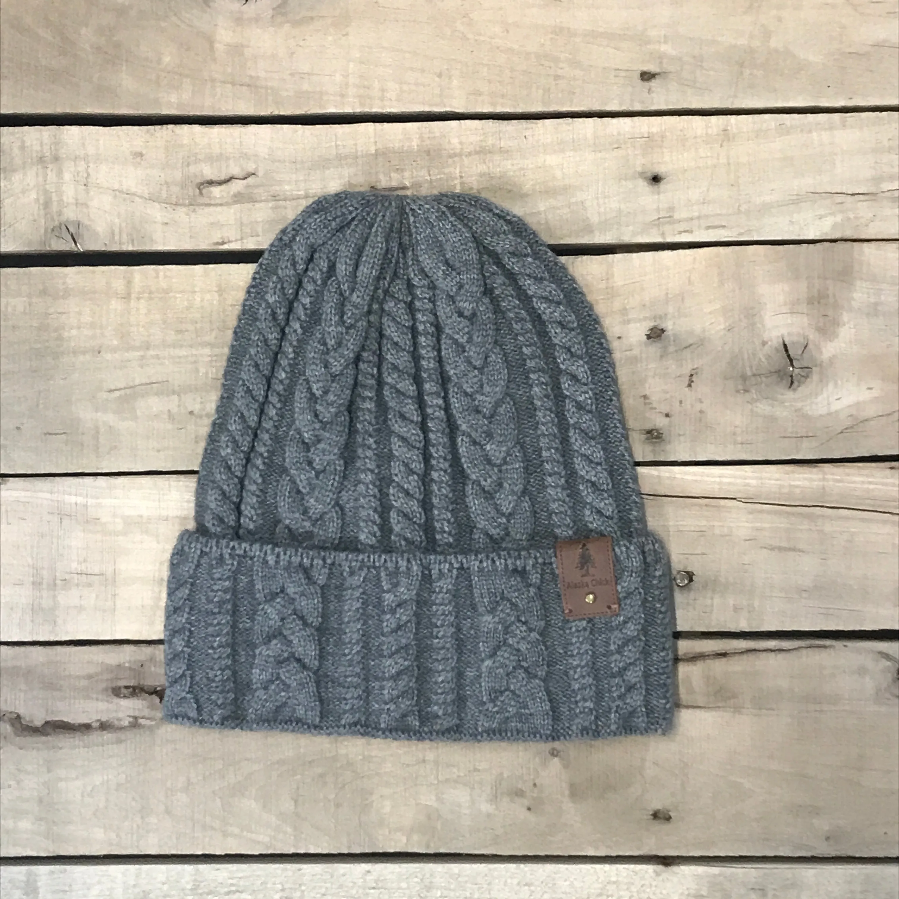 Single Tree Cable Knit Beanie